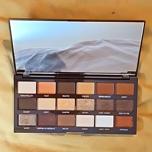 I Heart Revolution Chocolate Shadow Palette - Smores